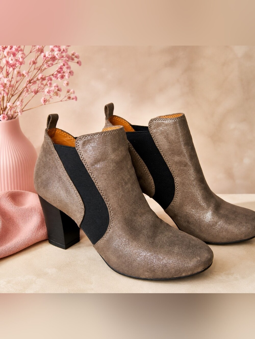 Eurosoft Metallic Pewter Women's Ankle Booties Size 8 Chunky Heel Comfort Boots